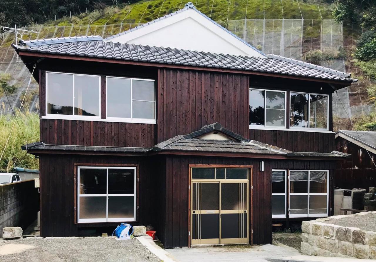 屋久杉楼 七福 Hotel Yakushima  Exterior photo