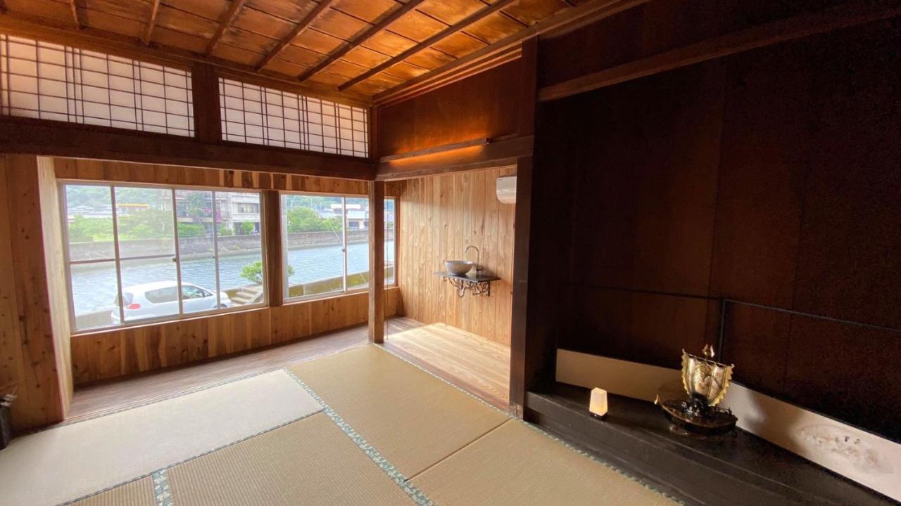 屋久杉楼 七福 Hotel Yakushima  Exterior photo