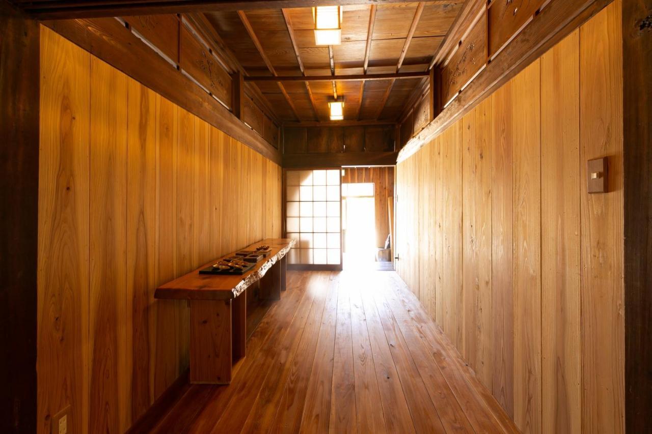 屋久杉楼 七福 Hotel Yakushima  Exterior photo